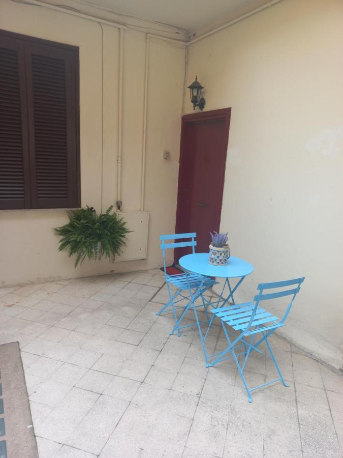Monolocale Suite Con Terrazzino Rzym Zewnętrze zdjęcie